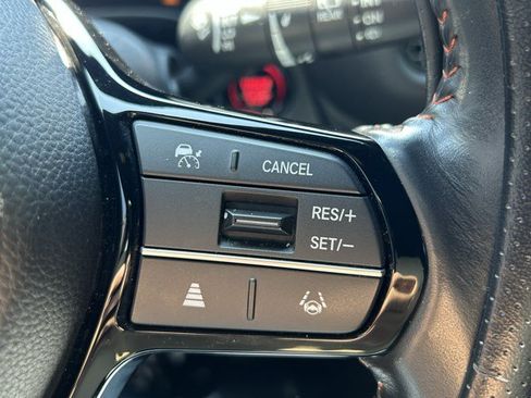 Used 2024 Honda HR-V Sport image 12