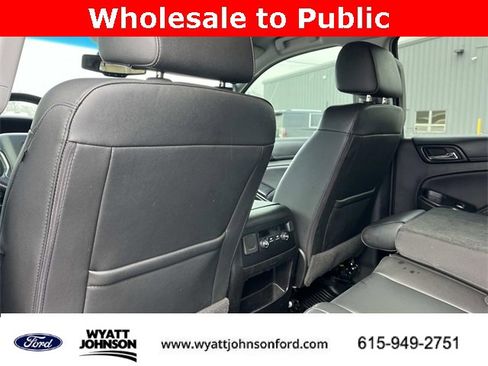 Used 2018 Chevrolet Suburban LT image 20