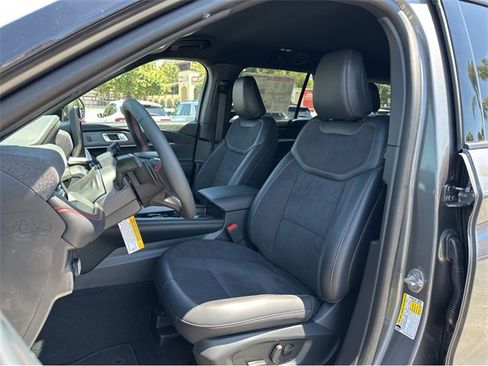 New 2025 Ford Explorer ST image 15