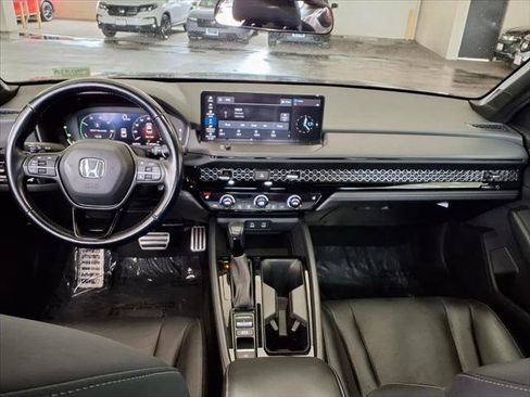 Used 2023 Honda Accord Sport image 25