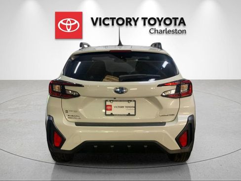 Used 2024 Subaru Crosstrek 2.0i Premium AWD/4WD image 4