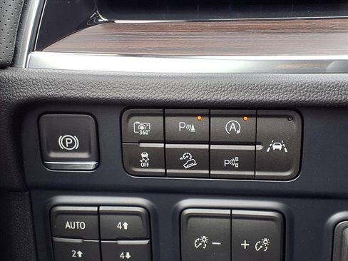 New 2026 Chevrolet Tahoe Premier image 10