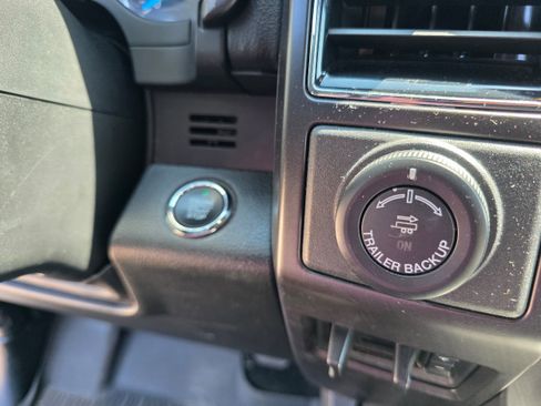 Used 2020 Ford Expedition Limited w/ Special Edition Package image 11