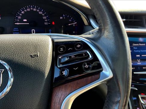 Used 2015 Cadillac XTS Luxury image 19
