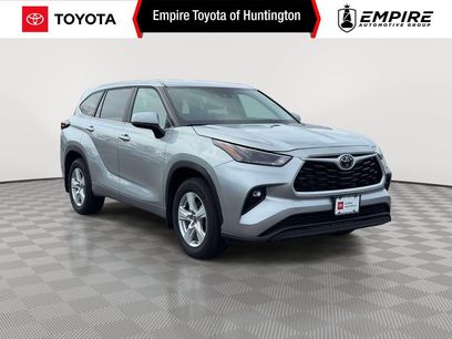 Used 2025 Toyota Highlander LE