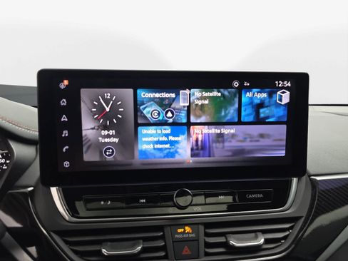 Used 2024 Nissan Altima 2.5 SR w/ SR Premium Package FWD image 18