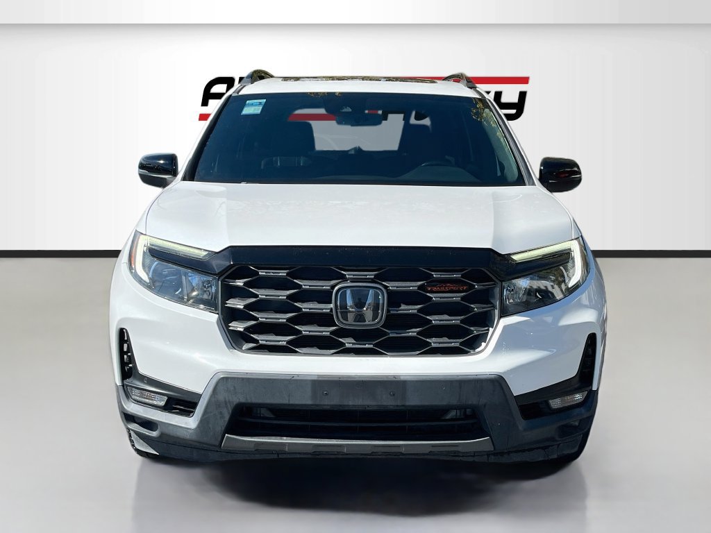 Used 2022 Honda Passport TrailSport image 2