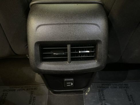Used 2019 Chevrolet Equinox LT FWD image 14