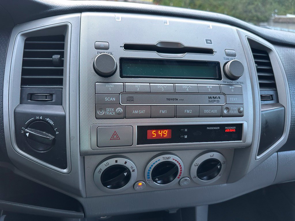 Used 2011 Toyota Tacoma 4x4 Double Cab w/ TRD Sport Pkg w/JBL Audio image 14