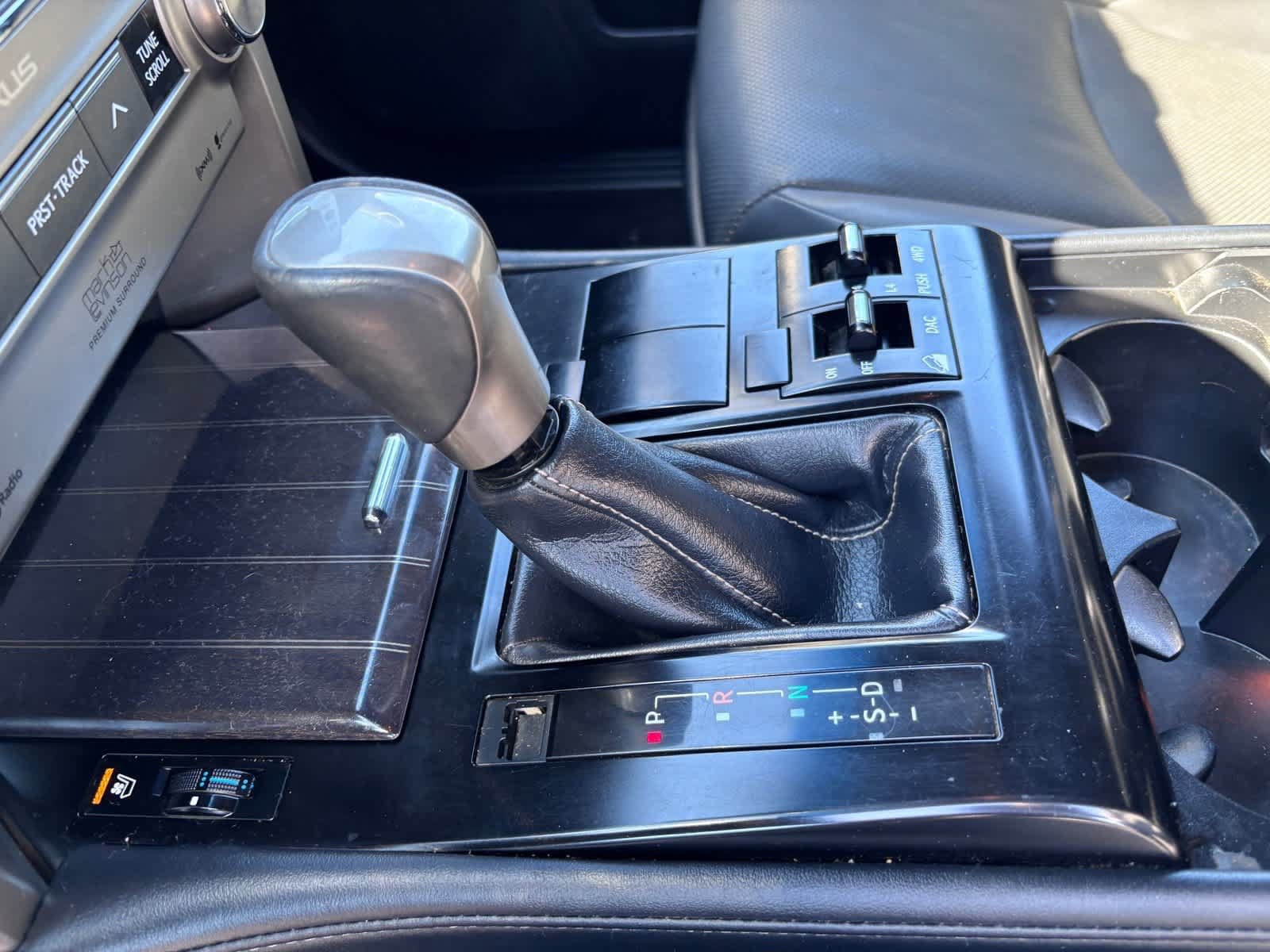 Used 2021 Lexus GX 460 Premium w/ Accessory Package AWD/4WD image 22