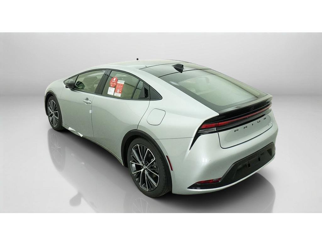 New 2027 Toyota Prius XLE FWD image 5