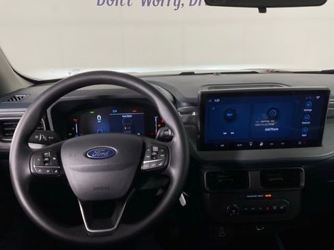 New 2026 Ford Maverick XL image 17