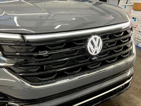 New 2026 Volkswagen Atlas Cross Sport SEL Premium R-Line image 33