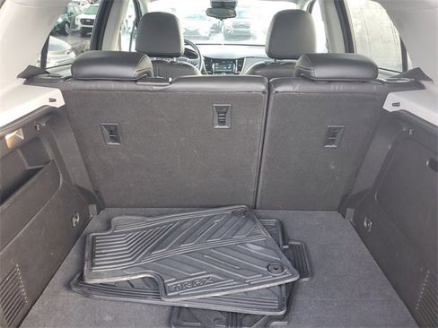 Certified 2017 Chevrolet Trax LT w/ LT Convenience Package image 7