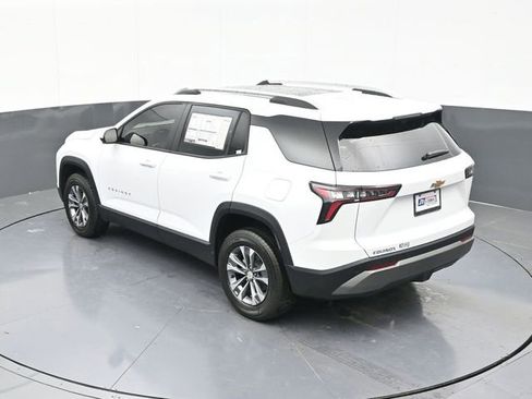 New 2026 Chevrolet Equinox LT w/ Convenience Package II FWD image 62
