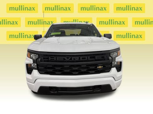 Used 2025 Chevrolet Silverado 1500 Custom image 15