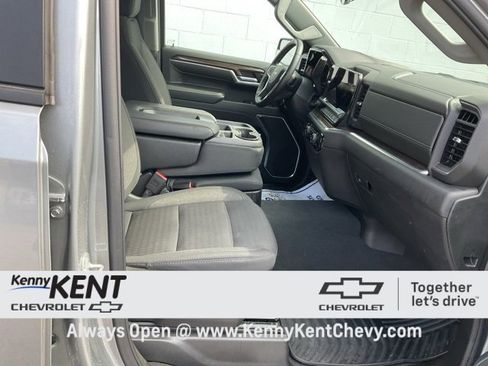 Used 2023 Chevrolet Silverado 1500 LT image 19