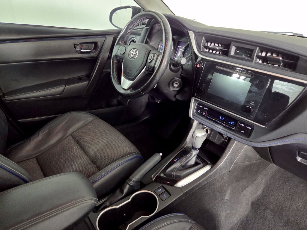 Used 2019 Toyota Corolla SE FWD image 29