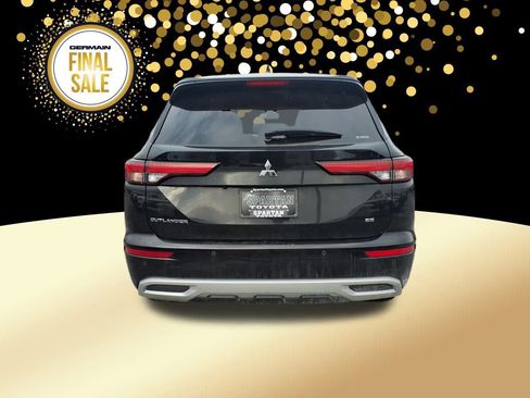 Used 2024 Mitsubishi Outlander SE image 6