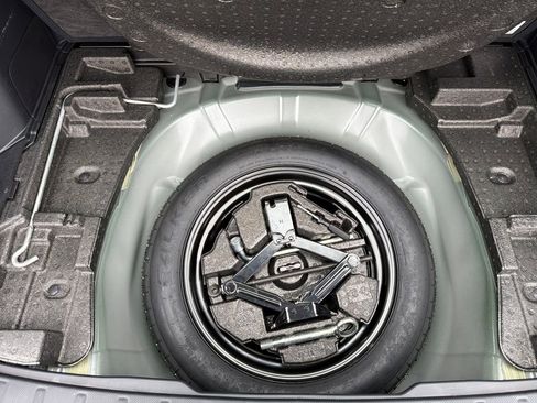 Certified 2024 Subaru Forester image 29