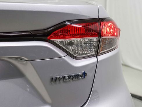 Used 2022 Toyota Corolla LE FWD image 11