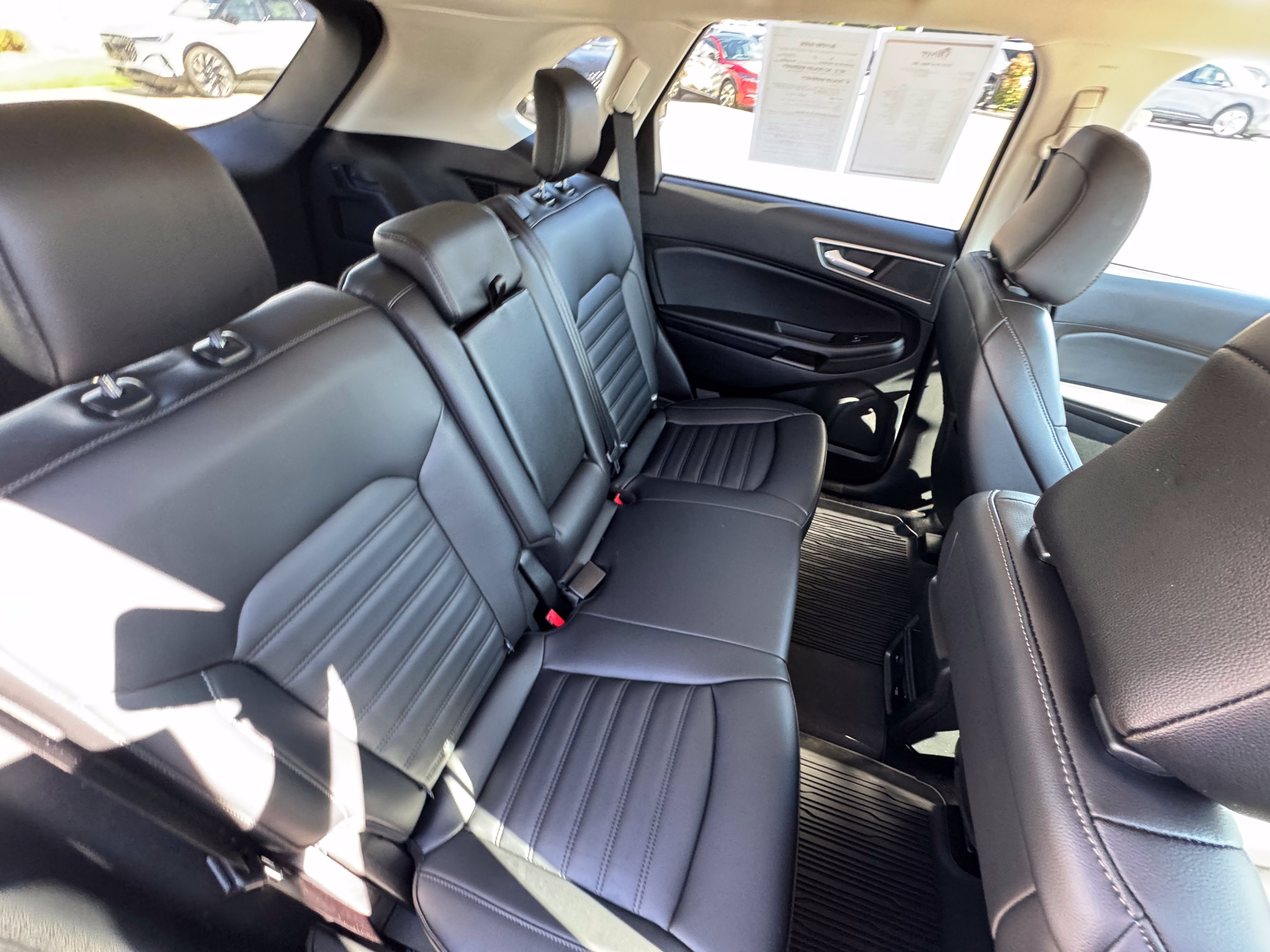 Used 2024 Ford Edge SEL w/ Convenience Package AWD/4WD image 16
