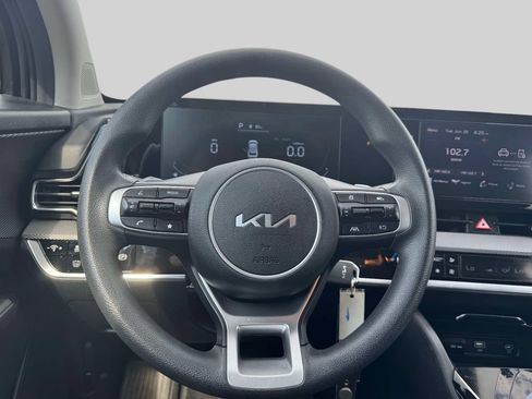 Used 2023 Kia Sportage LX AWD/4WD image 12