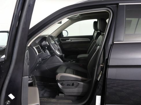 Used 2023 Volkswagen Atlas SEL Premium R-Line AWD/4WD image 32