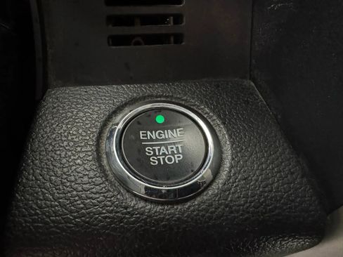Used 2018 Ford F150 Lariat w/ Equipment Group 502A Luxury AWD/4WD image 17