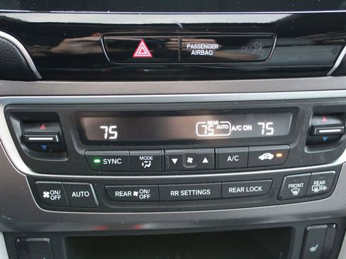 Used 2021 Honda Pilot Special Edition image 21