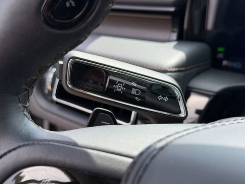 Used 2025 Lincoln Aviator Reserve w/ Jet Appearance Package AWD/4WD image 45