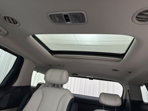 New 2026 Kia Carnival SX Prestige image 19