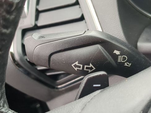 Used 2017 Ford Escape Titanium image 30