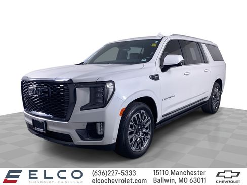 Used 2023 GMC Yukon XL Denali Ultimate image 1