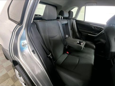Used 2020 Toyota RAV4 LE image 26
