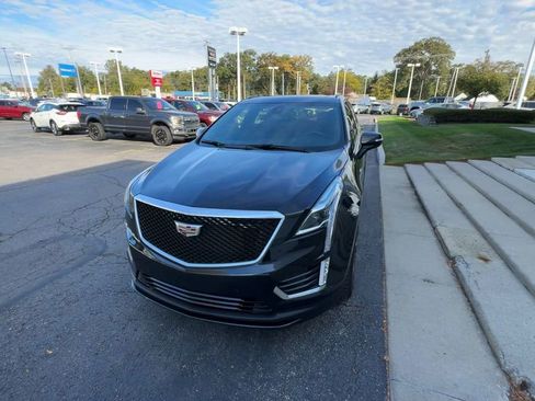 Used 2023 Cadillac XT5 Sportv w/ Technology Package image 3