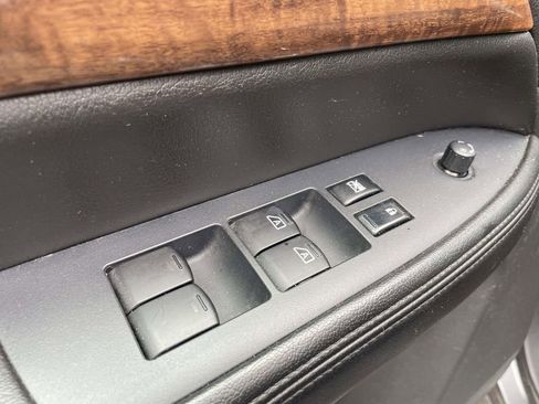 Used 2013 Nissan Armada SL RWD image 18
