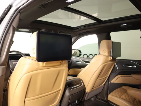 Used 2023 Cadillac Escalade Sport w/ Touring Package image 16