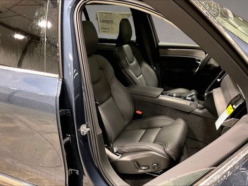 New 2026 Volvo XC90 T8 Ultra w/ Protection Package Premier AWD/4WD image 11