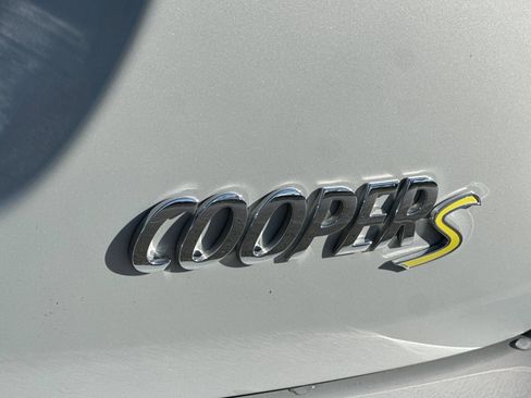 Used 2021 MINI Cooper SE w/ 8.8" Touchscreen Nav Package image 38