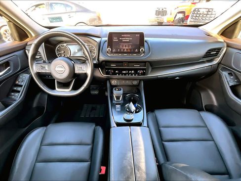 Used 2023 Nissan Rogue SV w/ SV Premium B Package image 21