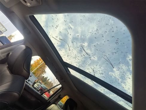 Used 2020 Toyota Highlander Limited image 22