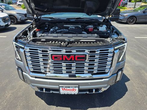 Certified 2024 GMC Sierra 2500 Denali w/ Denali Reserve Package AWD/4WD image 31