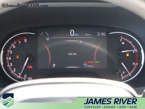 Used 2025 Toyota RAV4 XLE image 28