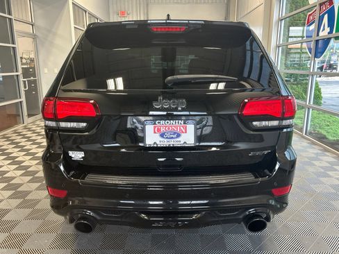 Used 2017 Jeep Grand Cherokee SRT AWD/4WD image 5