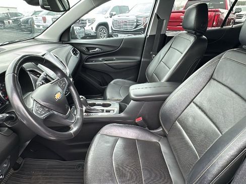 Used 2018 Chevrolet Equinox Premier image 9
