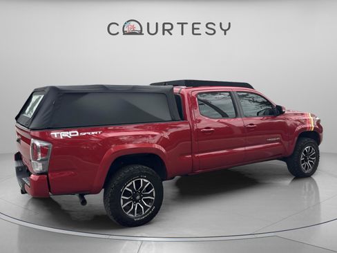 Used 2021 Toyota Tacoma TRD Sport image 6