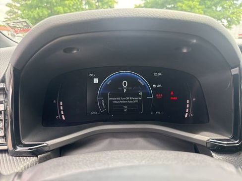 Used 2025 Toyota Camry SE FWD image 27