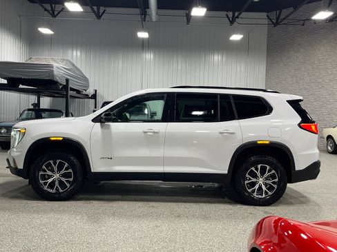 New 2026 GMC Acadia AT4 w/ Luxury Package image 2