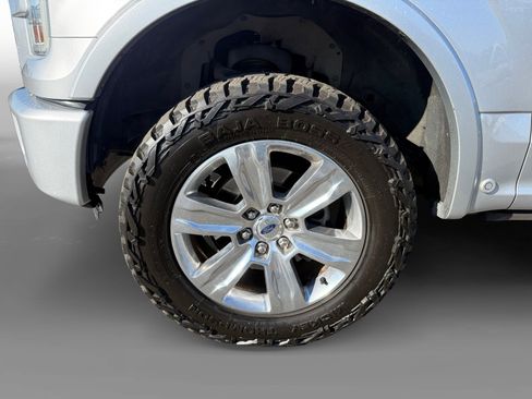 Used 2016 Ford F150 Platinum w/ Equipment Group 701A Luxury image 9